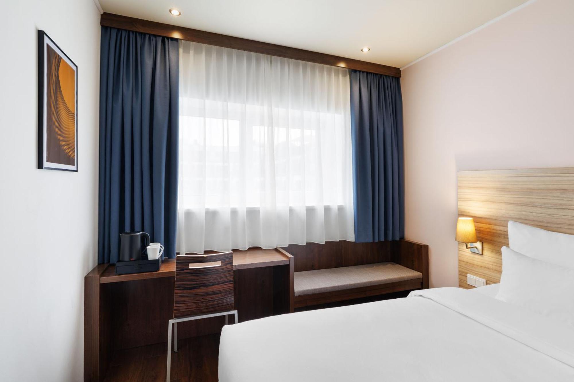 Standard King Room,1742614669:JPEG